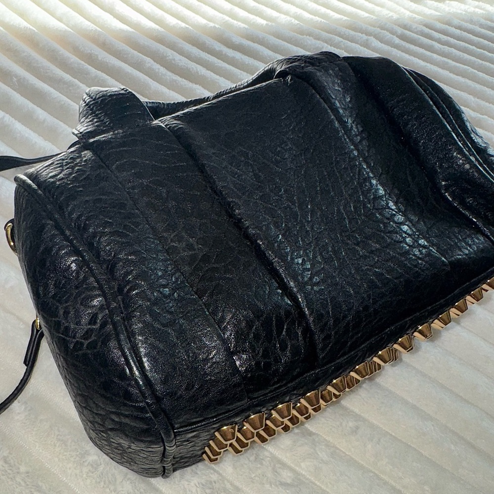 Black Leather Handbag - Picture 2 of 7